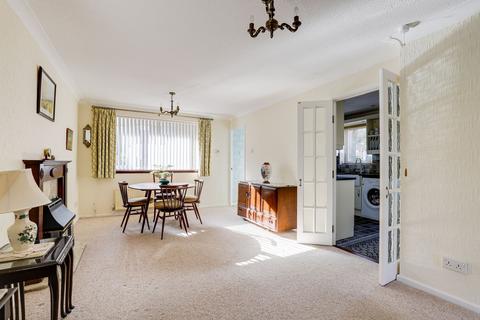 2 bedroom detached bungalow for sale, Russet Avenue, Nottingham NG4