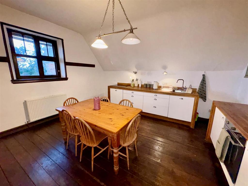 Kitchen Bishops Court.jpg
