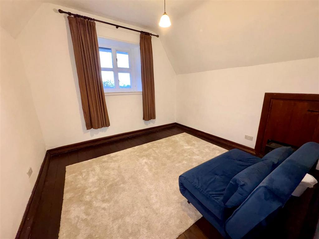 Bedroom two bishops court.jpg