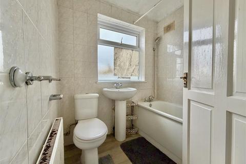 undefined, Clevedon Gardens, Hounslow TW5