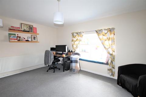 1 bedroom apartment to rent, Kettering, Northants, NN16