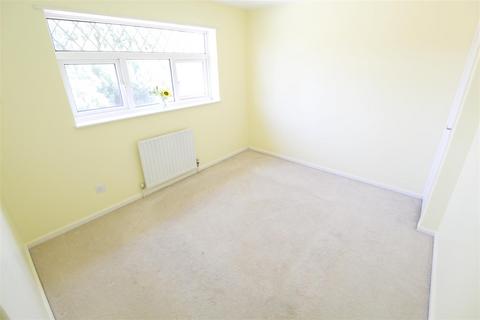 3 bedroom semi-detached house for sale, Kingston Road, Camberley