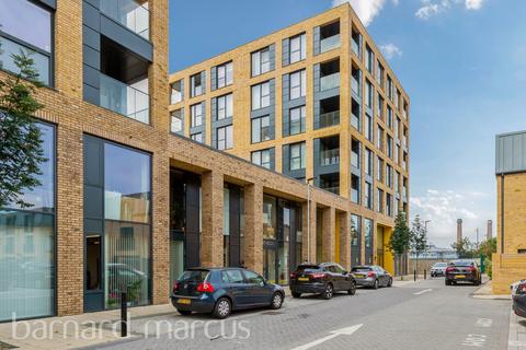 3 bedroom apartment to rent, Watteau Square, CROYDON