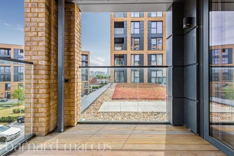 3 bedroom apartment to rent, Watteau Square, CROYDON