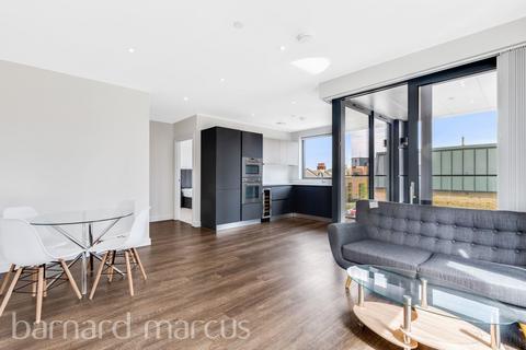 3 bedroom apartment to rent, Watteau Square, CROYDON