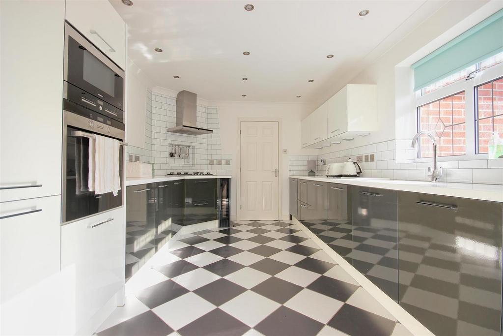 Breakfast kitchen