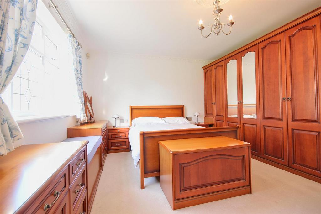 Bedroom 1 (rear)