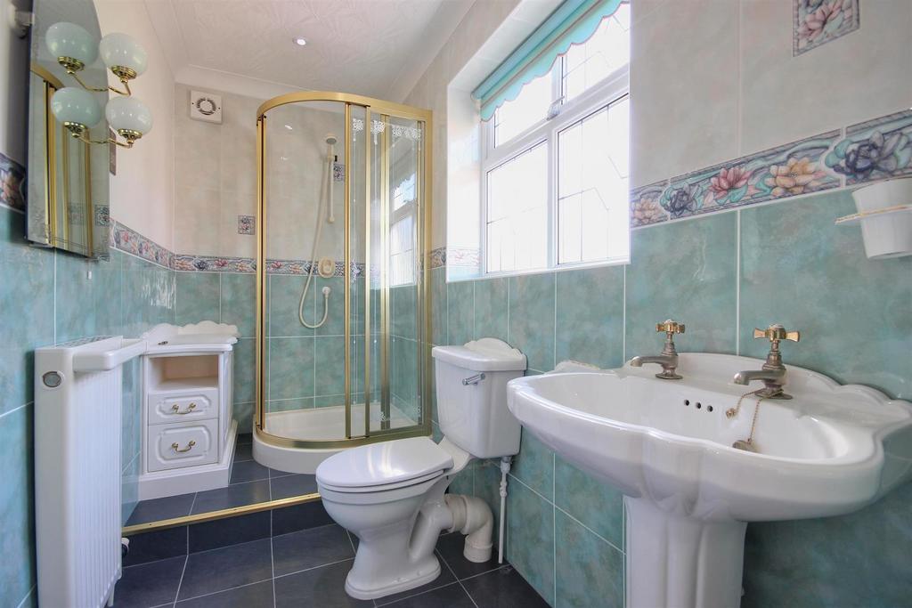 En suite shower room