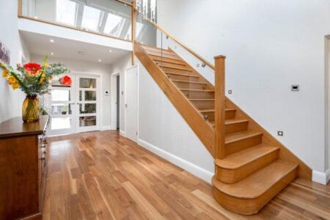5 bedroom detached house for sale, Upland Drive, Brookmans Park, Hatfield, Hertfordshire, AL9
