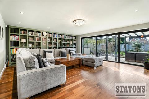 5 bedroom detached house for sale, Upland Drive, Brookmans Park, Hatfield, Hertfordshire, AL9