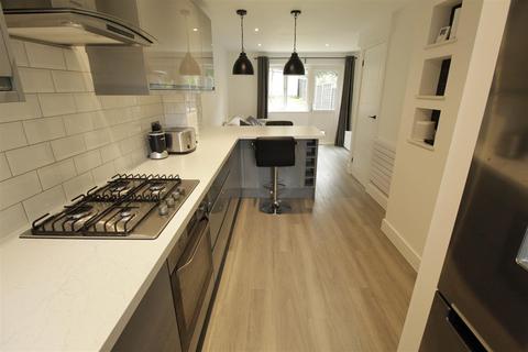 undefined, Rowhurst Avenue, Addlestone