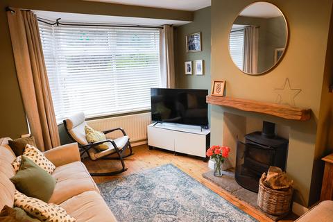 4 bedroom semi-detached house for sale, Springfield Avenue, Warrington, WA4