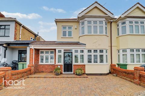 3 bedroom semi-detached house for sale, Albany Road, Hornchurch