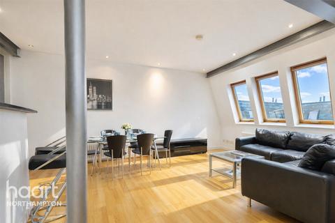 2 bedroom apartment for sale, Brockton Street, Northampton