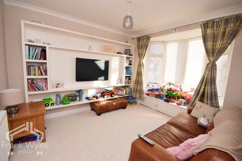 4 bedroom end of terrace house for sale, Cudworth Road, Lytham St. Annes, Lancashire