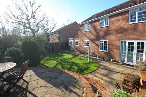 4 bedroom detached house for sale, Abbeyfields Close, Netley Abbey, Southampton
