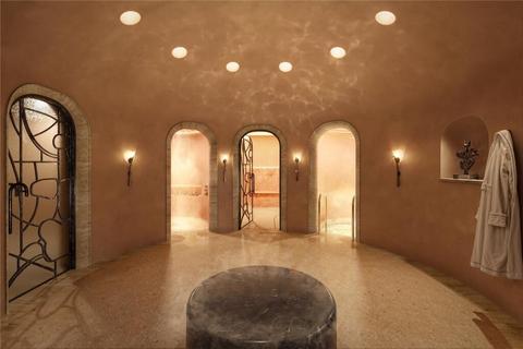 3 bedroom apartment for sale, Viaduct Gardens, London SW11