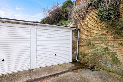 3 bedroom end of terrace house for sale, Seabrook Road, Hythe, CT21