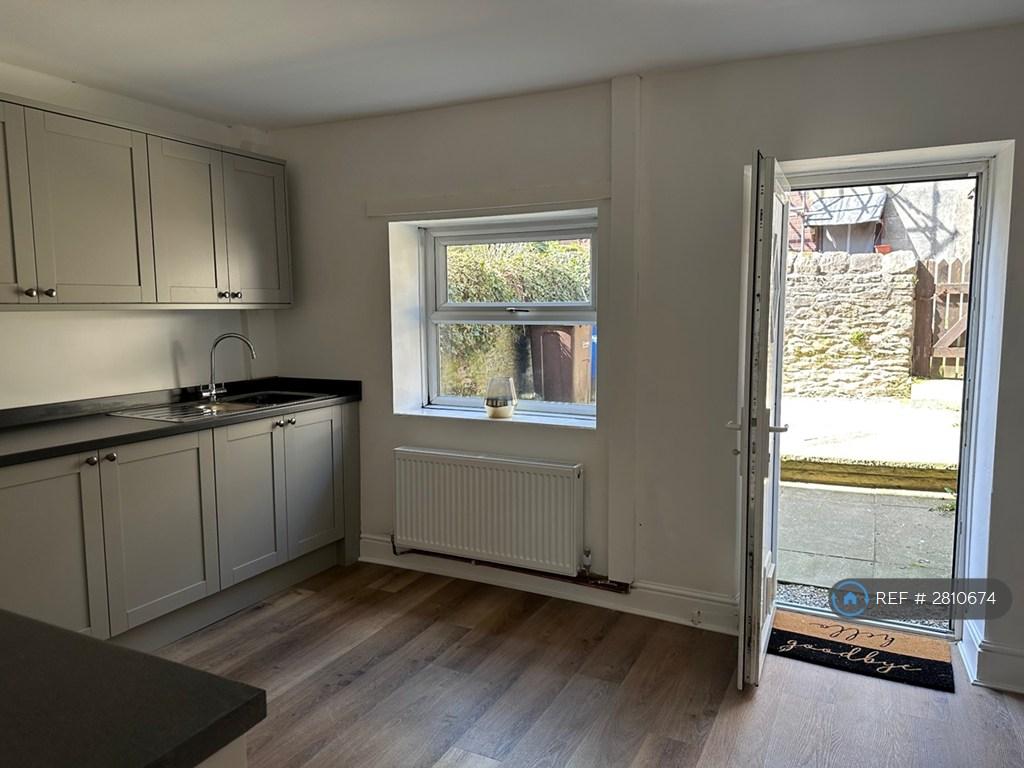 Kitchen 3