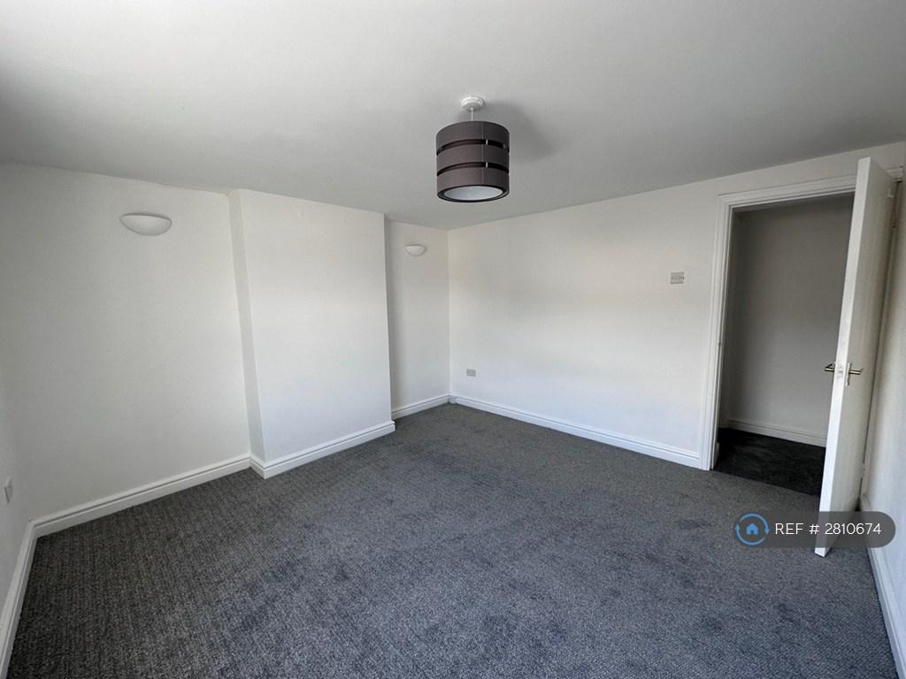 Master Bedroom 3