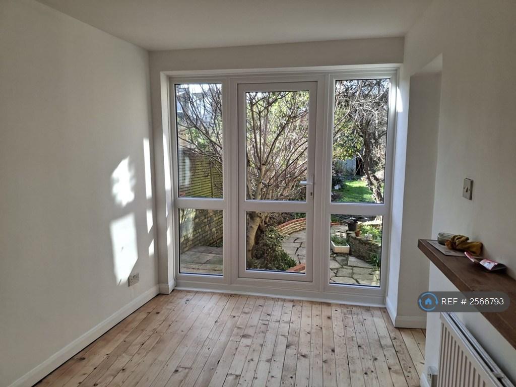 Garden / Dining Room