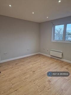 2 bedroom flat to rent, Hillside Avenue, Wembley, HA9