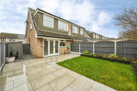 3 bedroom semi-detached house for sale, Tintern Avenue, Ashton-In-Makerfield, WN4
