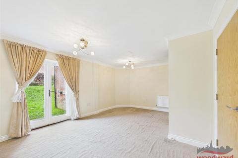 1 bedroom apartment for sale, Cottage Close, Harrow