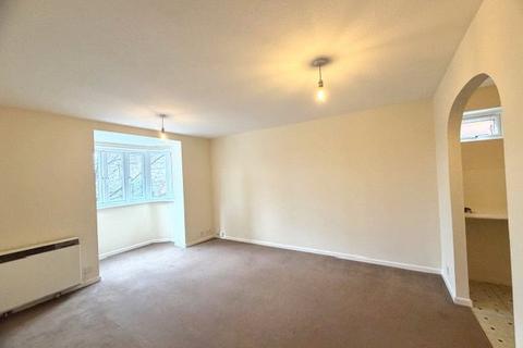 1 bedroom flat to rent, Rowan Court, 35 Cobden Avenue, SO18