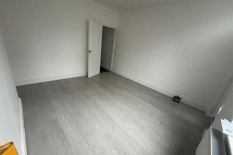 3 bedroom terraced house to rent, Vernon Road, Kirkby-In-Ashfield