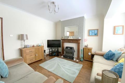 undefined, Grove Crescent, Grimsby