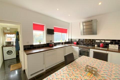 undefined, Grove Crescent, Grimsby