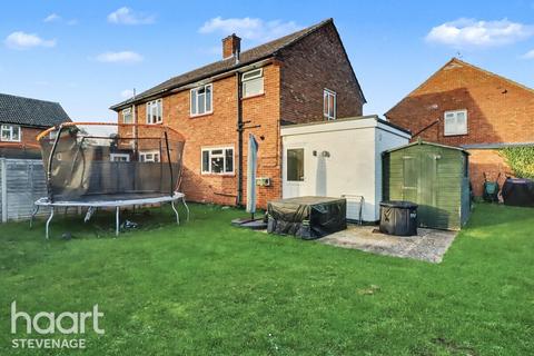 3 bedroom semi-detached house for sale, Eastern Way, Letchworth Garden City