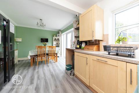 3 bedroom townhouse for sale, Nursery Court, Letchworth Garden City, SG6 4TS