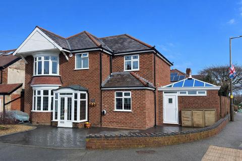 4 bedroom detached house for sale, Garland Crescent, Halesowen