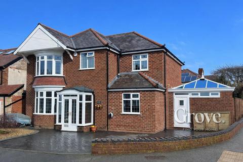 4 bedroom detached house for sale, Garland Crescent, Halesowen