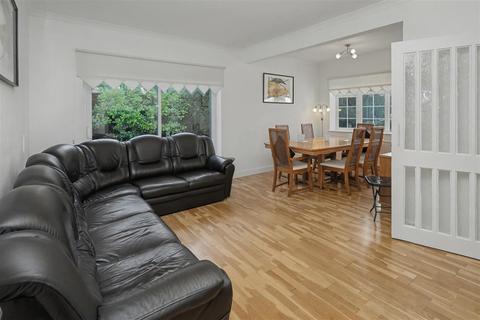 undefined, Bulls Lane, Hatfield AL9