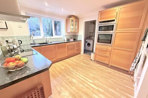 undefined, Ash Grove, Bottesford