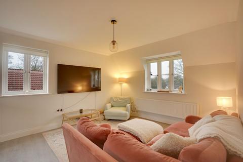 2 bedroom flat for sale, Jersey Meadow, Newmarket CB8