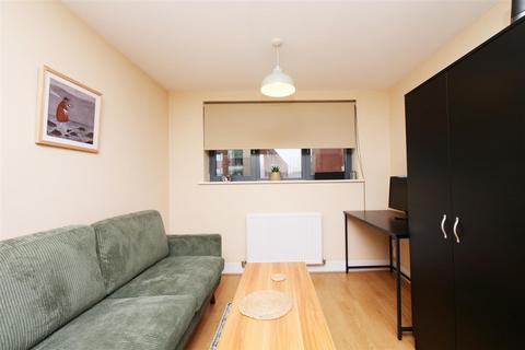1 bedroom apartment for sale, Windsor Court, York