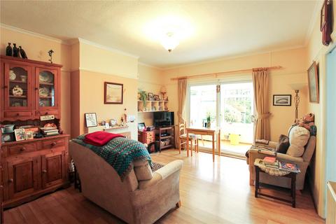 2 bedroom bungalow for sale, Essex Gardens, Leigh-on-Sea, Essex, SS9