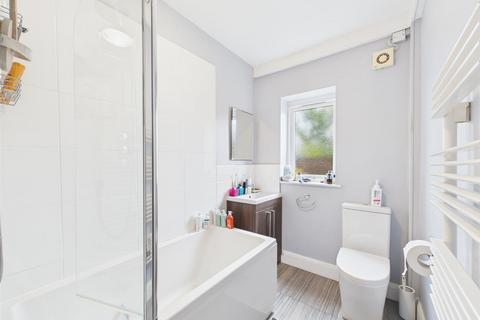 undefined, Waddington Avenue, Coulsdon CR5