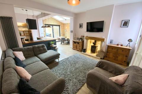 2 bedroom semi-detached house for sale, Beaumont Road, Halesowen B62