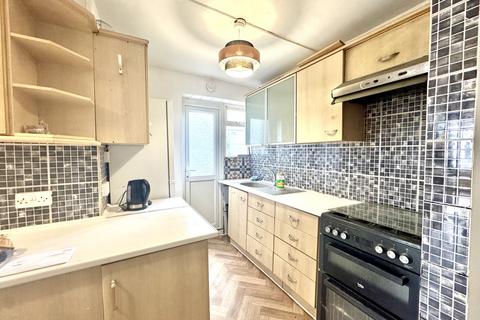undefined, Salt Hill Mansions, Bath Road, Slough, SL1