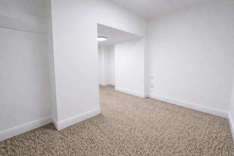 1 bedroom apartment to rent, Taff Embankment, Grangetown, Cardiff