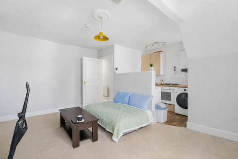 undefined, Ashlake Road, London SW16