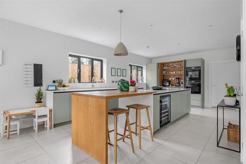 undefined, Cuddington, Buckinghamshire