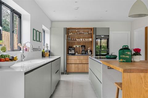 undefined, Cuddington, Buckinghamshire