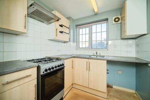 undefined, Larchwood, Chineham, BASINGSTOKE