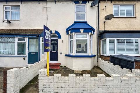 3 bedroom terraced house for sale, Ingram Road, Gillingham, Kent, ME7